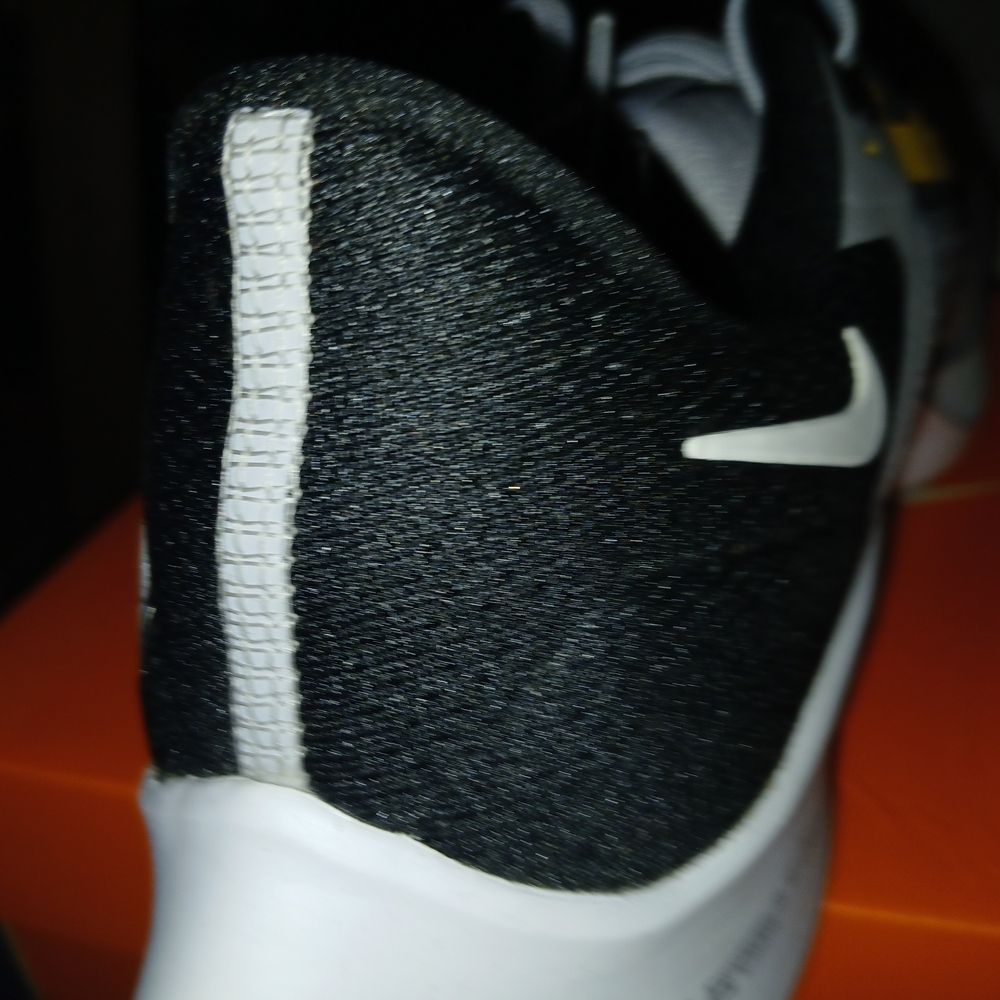 Nike Air Zoom Pegasus 38 in Wolf Grey and Black Pittsburg Steelers. - Picture 3 of 8